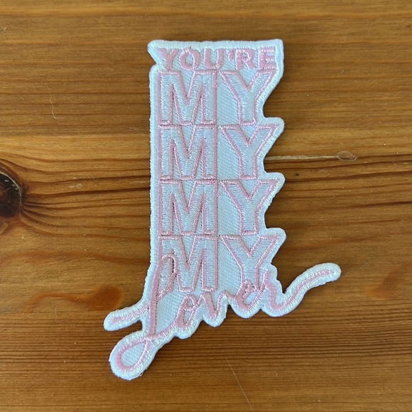 TAYLOR SWIFT official lover patches - Picture 4 of 4